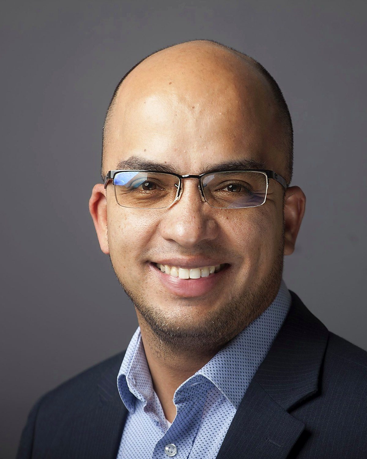 Juan Leonardo Ortiz Castillo, Economista Senior